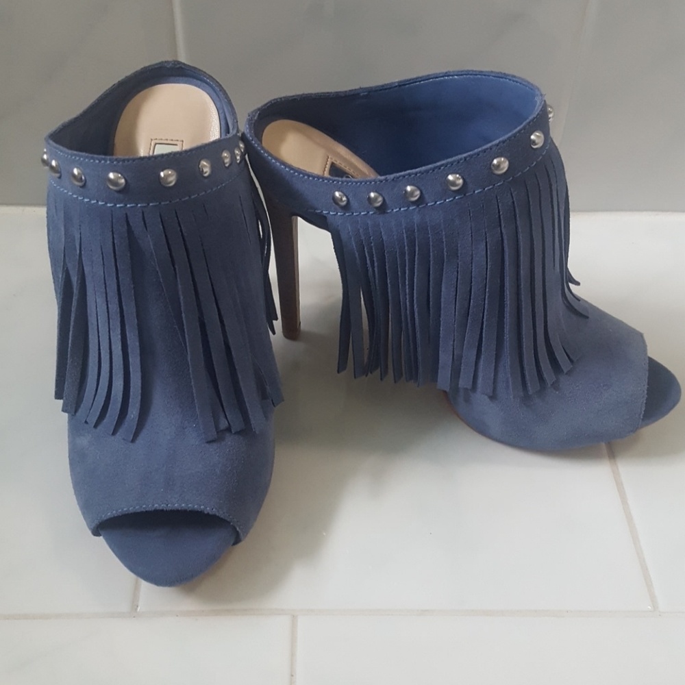Guess Ara  Heels